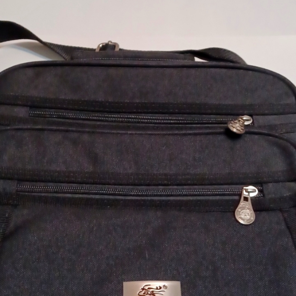 Laptop case - Picture 2 of 5